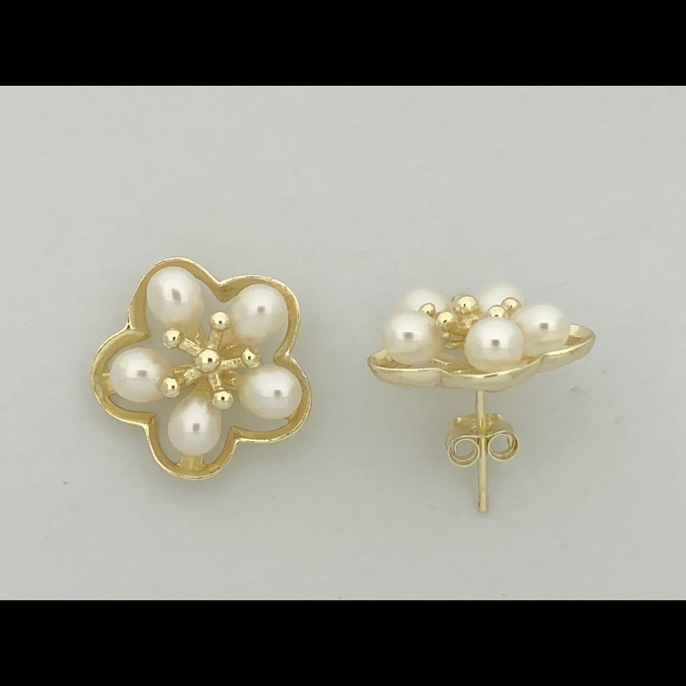 Freshwater Cultured Pearl Earrings